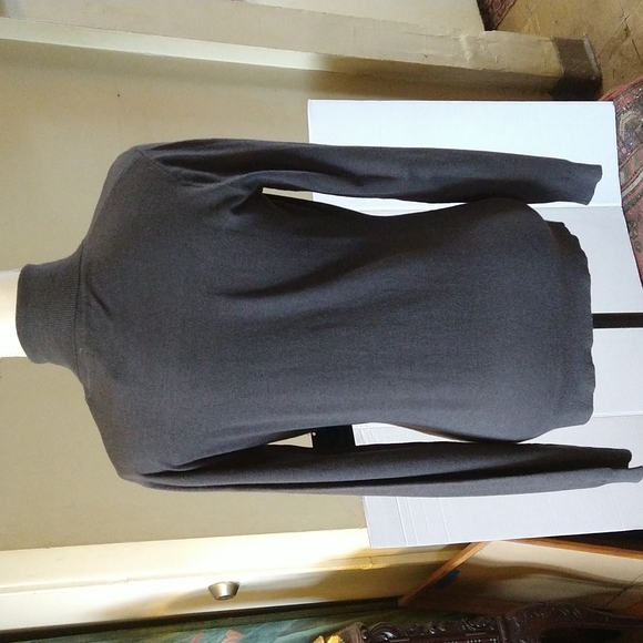 NWT. Charcoal gray turtleneck made by select + trend. - Picture 2 of 7